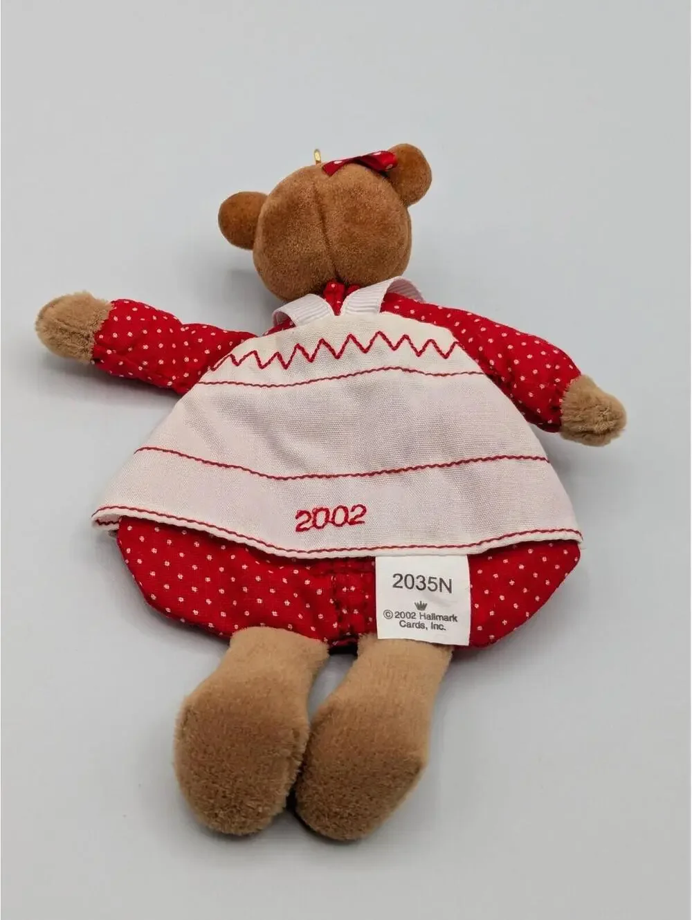 Hallmark Keepsake Granddaughter 2002 Vintage Christmas Ornament